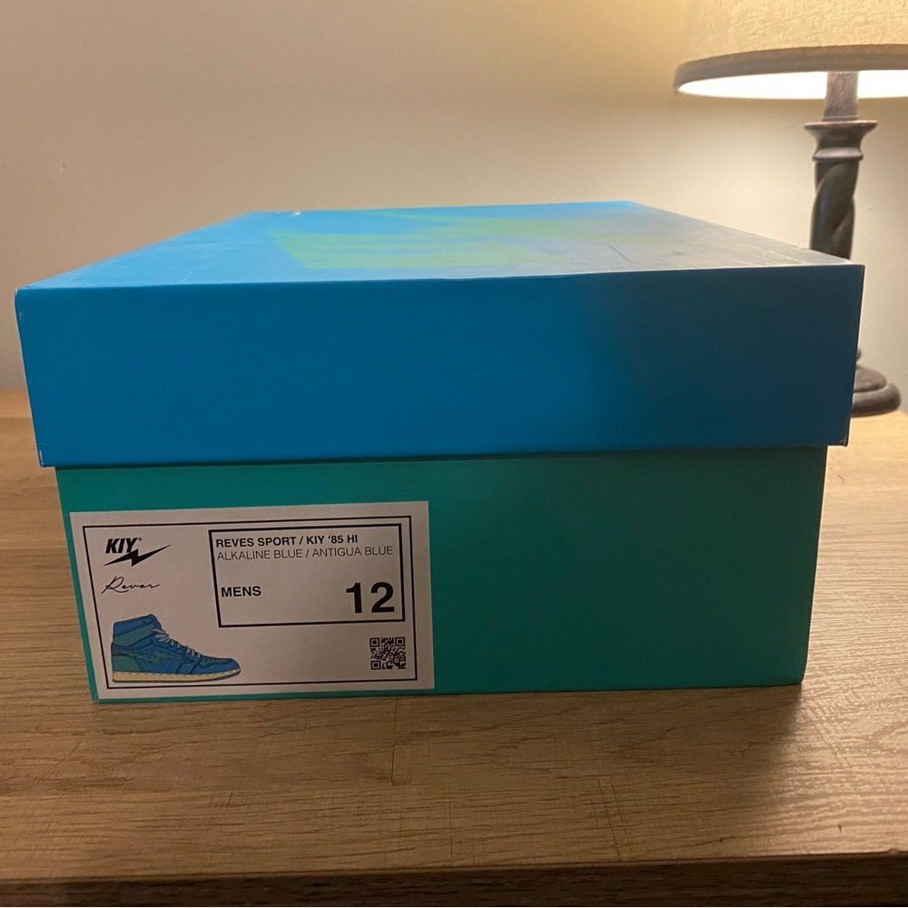 Kool Kia’s size 12 I’m willing tog to negotiate the price
